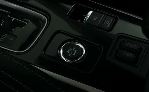 Mitsubishi Outlander, III Рестайлинг 3 — фото 10
