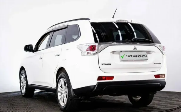 Mitsubishi Outlander, III — фото 4