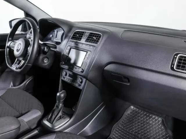 Volkswagen Polo, V Рестайлинг — фото 8