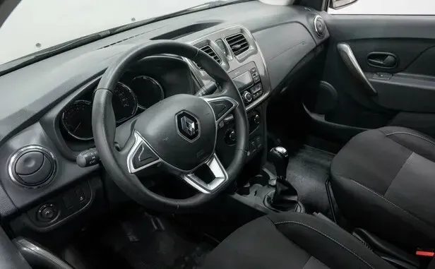 Renault Logan, II Рестайлинг — фото 16