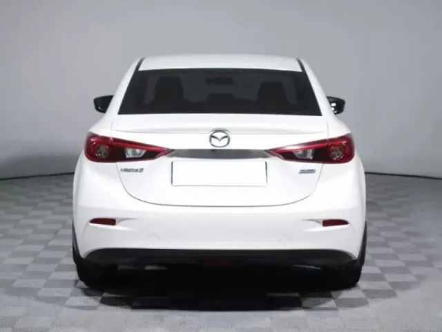 Mazda 3 — фото 6