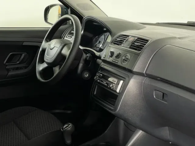 Skoda Fabia, II Рестайлинг — фото 9