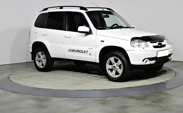 Chevrolet Niva, I Рестайлинг — фото 3