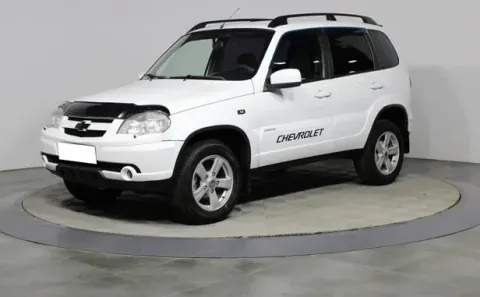 Chevrolet Niva, I Рестайлинг — фото 1