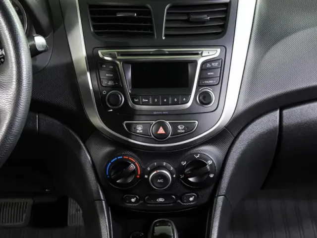 Hyundai Solaris, I Рестайлинг — фото 14