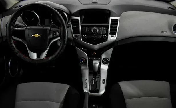 Chevrolet Cruze, I — фото 5