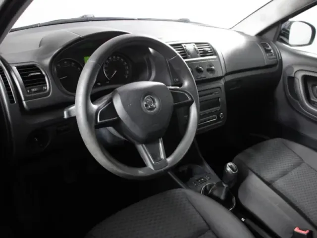 Skoda Fabia, II Рестайлинг — фото 15