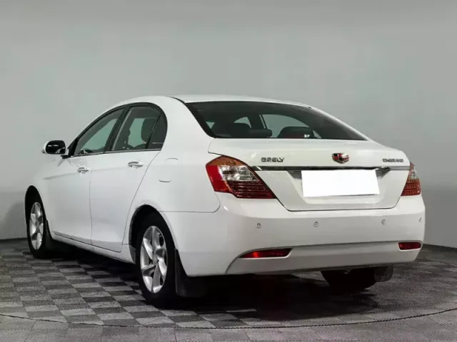 Geely Emgrand EC7 — фото 6