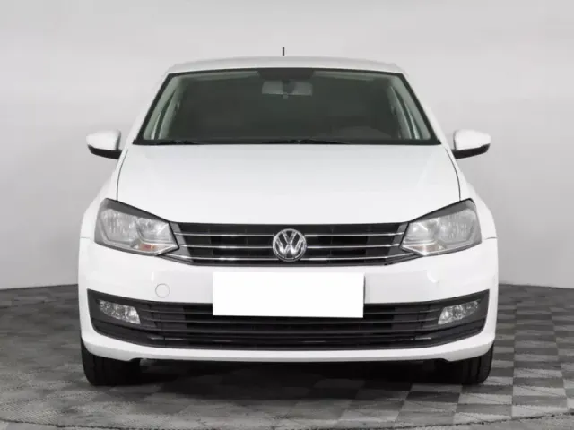 Volkswagen Polo, V Рестайлинг — фото 2