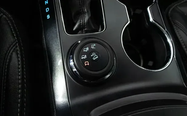 Ford Explorer, V Рестайлинг — фото 11