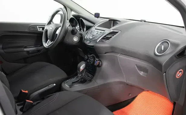 Ford Fiesta, Mk6 Рестайлинг — фото 7
