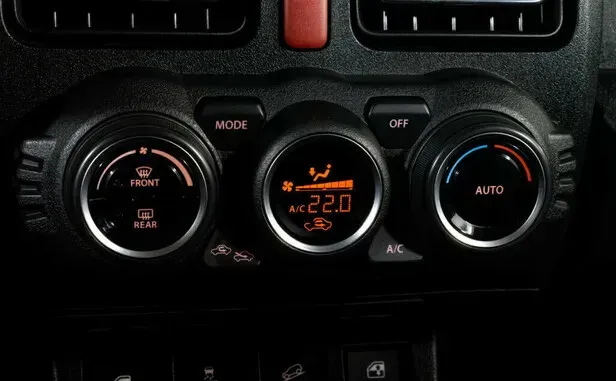 Suzuki Jimny, IV — фото 15