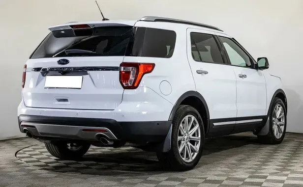 Ford Explorer, V Рестайлинг — фото 2