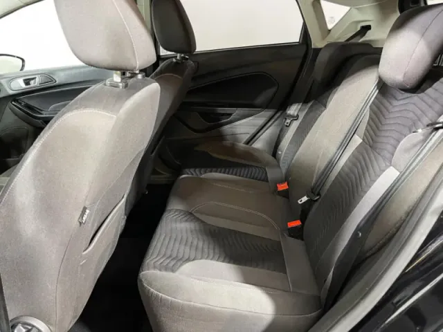 Ford Fiesta, Mk6 Рестайлинг — фото 10