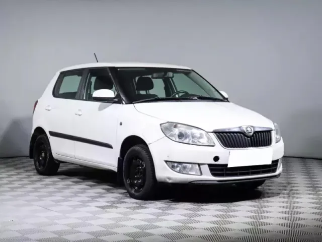 Skoda Fabia, II Рестайлинг — фото 3