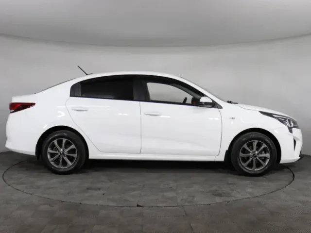 Kia Rio, IV Рестайлинг — фото 24