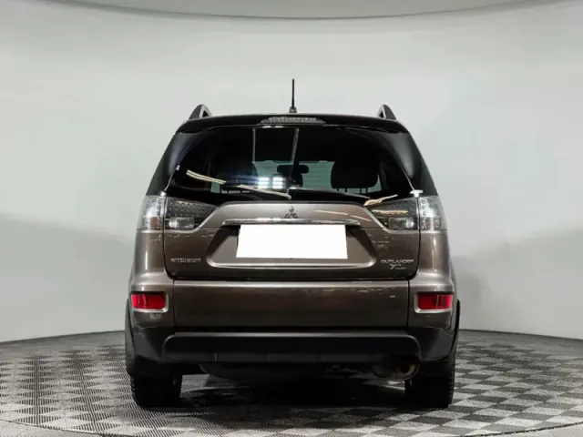 Mitsubishi Outlander, II Рестайлинг — фото 6