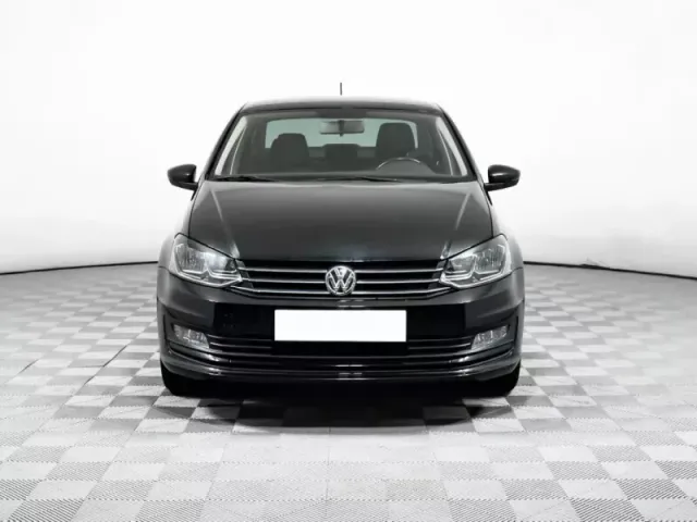 Volkswagen Polo, V Рестайлинг — фото 2