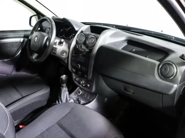 Renault Duster, I Рестайлинг — фото 9