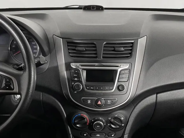 Hyundai Solaris, I Рестайлинг — фото 11