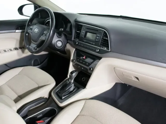 Hyundai Elantra, VI (AD) — фото 9
