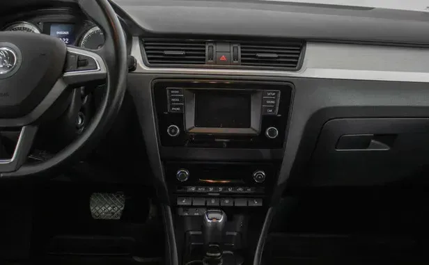 Skoda Rapid, I — фото 9