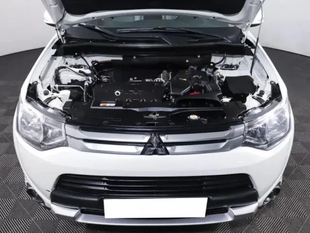 Mitsubishi Outlander, III Рестайлинг — фото 9