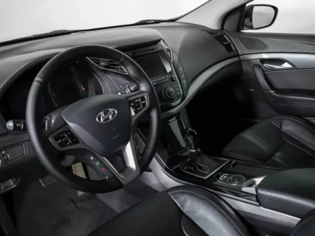 Hyundai i40, I — фото 13