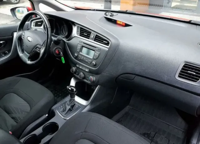 Kia Ceed, II Рестайлинг — фото 4