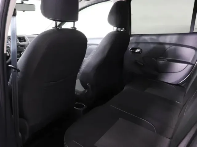 Renault Logan, II Рестайлинг — фото 12