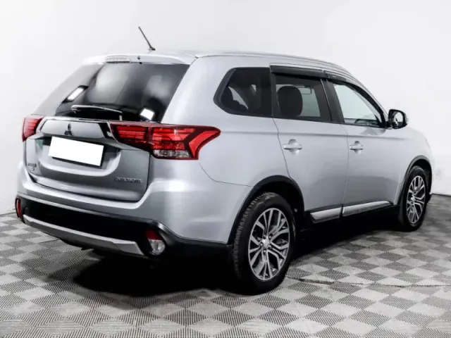 Mitsubishi Outlander, III Рестайлинг 2 — фото 4