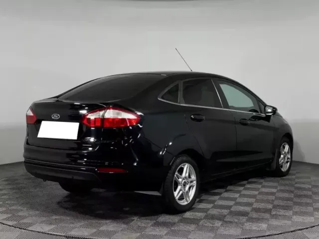 Ford Fiesta, Mk6 Рестайлинг — фото 4