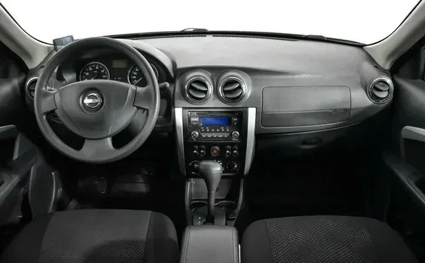 Nissan Almera, III (G15) — фото 7