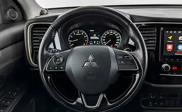 Mitsubishi Outlander, III Рестайлинг 3 — фото 8