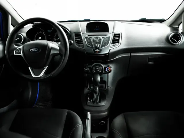 Ford Fiesta, Mk6 Рестайлинг — фото 9