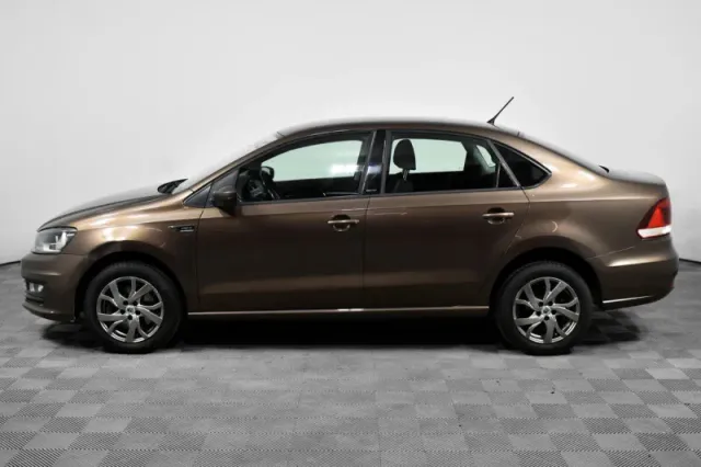 Volkswagen Polo, V Рестайлинг — фото 8