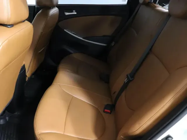 Hyundai Solaris, I — фото 11