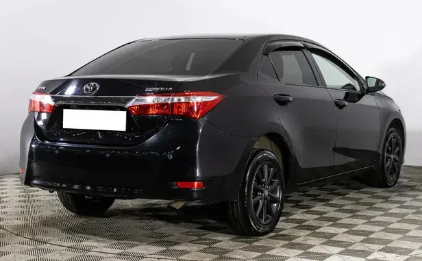 Toyota Corolla, XI (E160, E170, E180) — фото 2