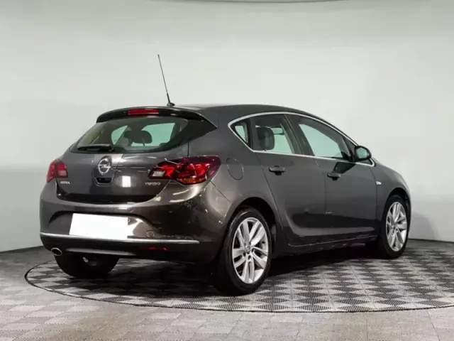 Opel Astra, J Рестайлинг — фото 4