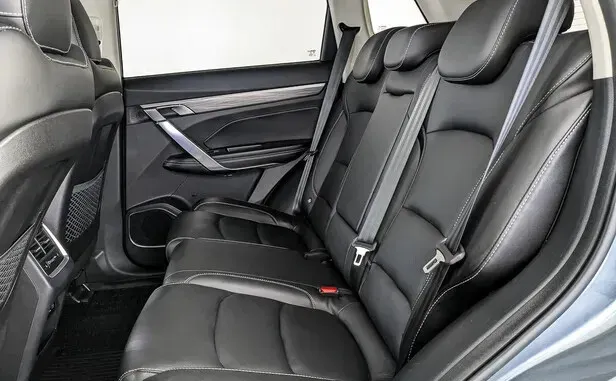 Geely Atlas Pro — фото 8