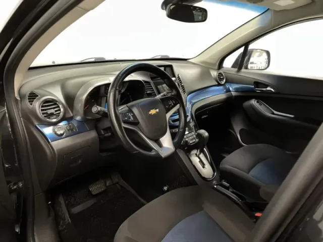 Chevrolet Orlando — фото 10