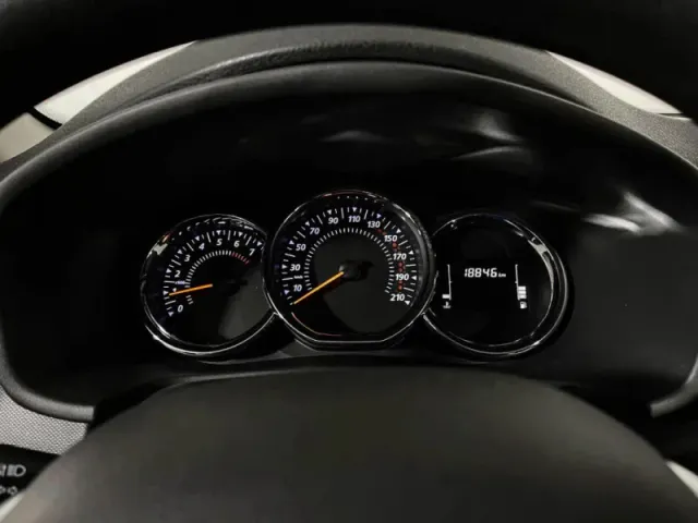 Renault Sandero, II Рестайлинг — фото 11