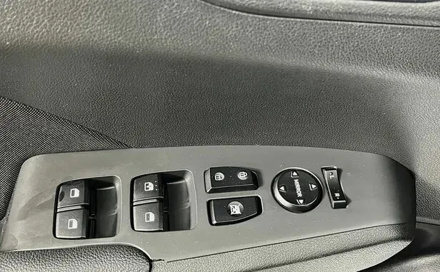 Hyundai Solaris, II — фото 10