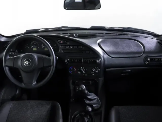 Chevrolet Niva — фото 13