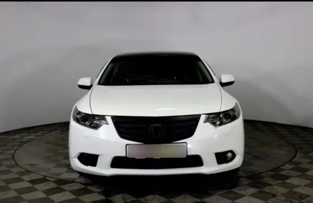 Honda Accord, VIII Рестайлинг — фото 1