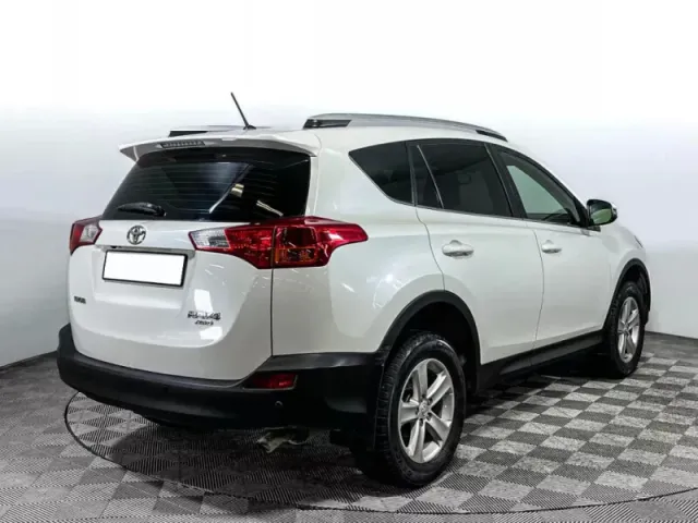 Toyota RAV4, IV (XA40) — фото 5