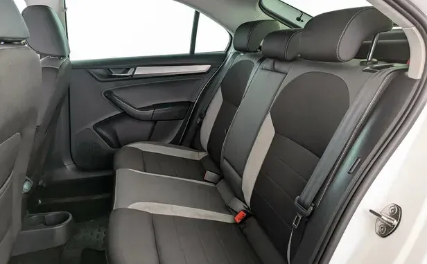 Skoda Rapid, I Рестайлинг — фото 9
