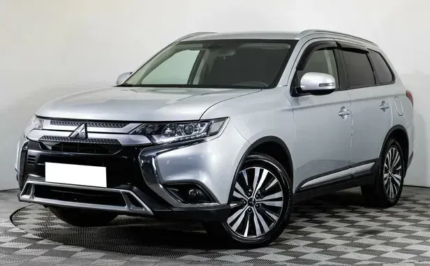 Mitsubishi Outlander, III Рестайлинг 3 — фото 1