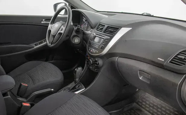 Hyundai Solaris, I Рестайлинг — фото 5