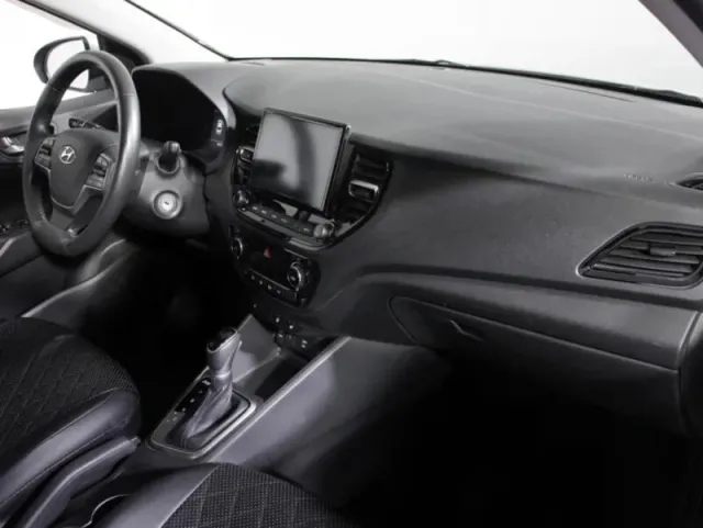 Hyundai Solaris, II Рестайлинг — фото 10